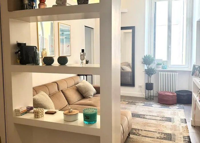 Apartment Luxury Retreat- Colosseum Rome