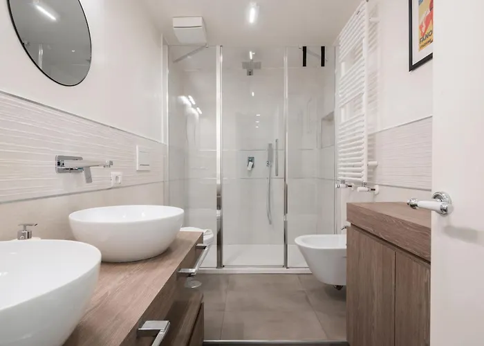 Luxury Retreat- Colosseum